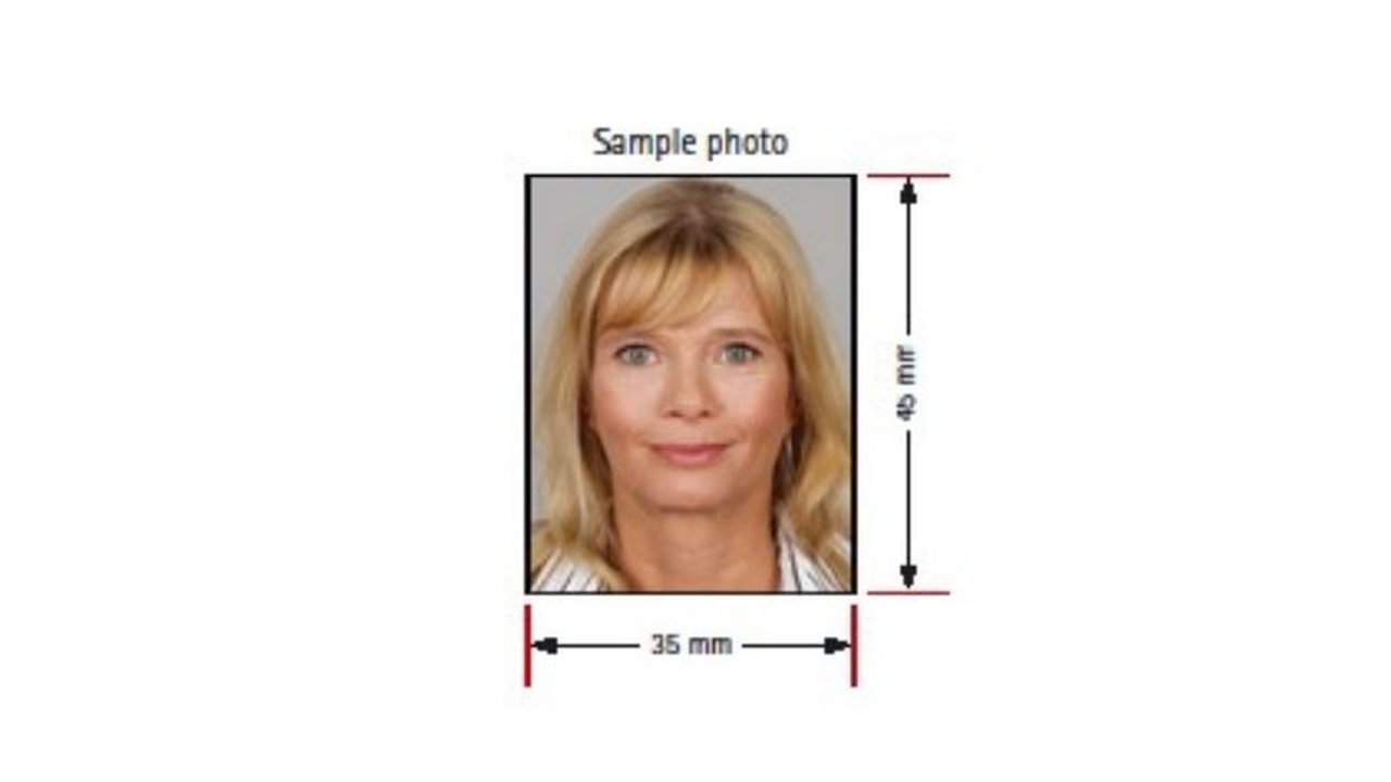 Avoid visa delays—learn the official Schengen photo requirements: size, format, and quality rules to ensure your application is approved.