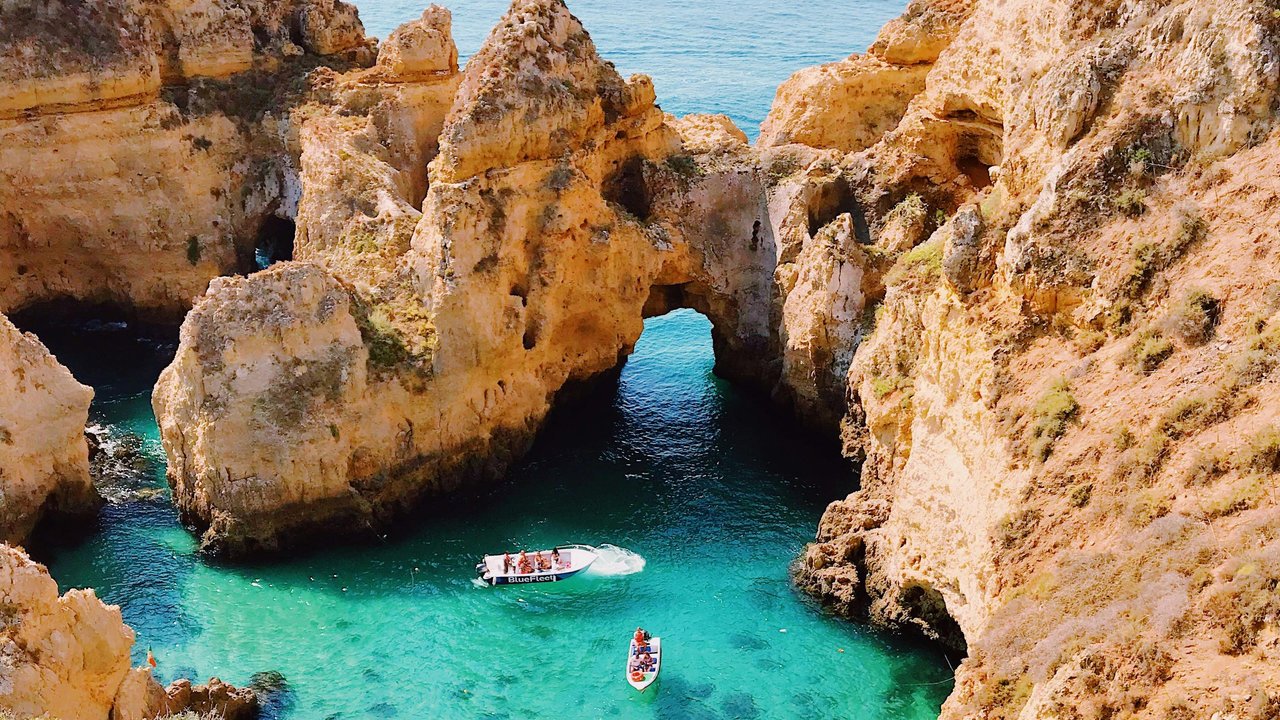 Learn how to get a Schengen Portugal visa—who needs it, required documents, expert tips, and how to avoid rejection.