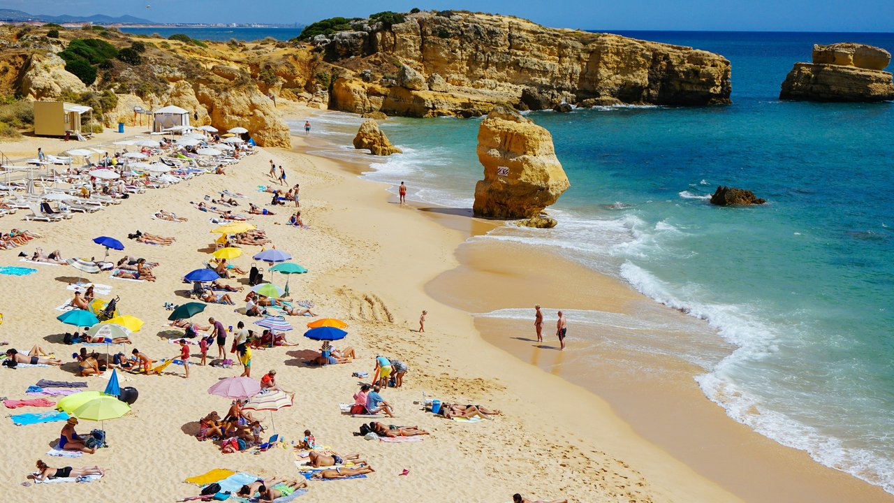 Learn how to get a Schengen Portugal visa—who needs it, required documents, expert tips, and how to avoid rejection.