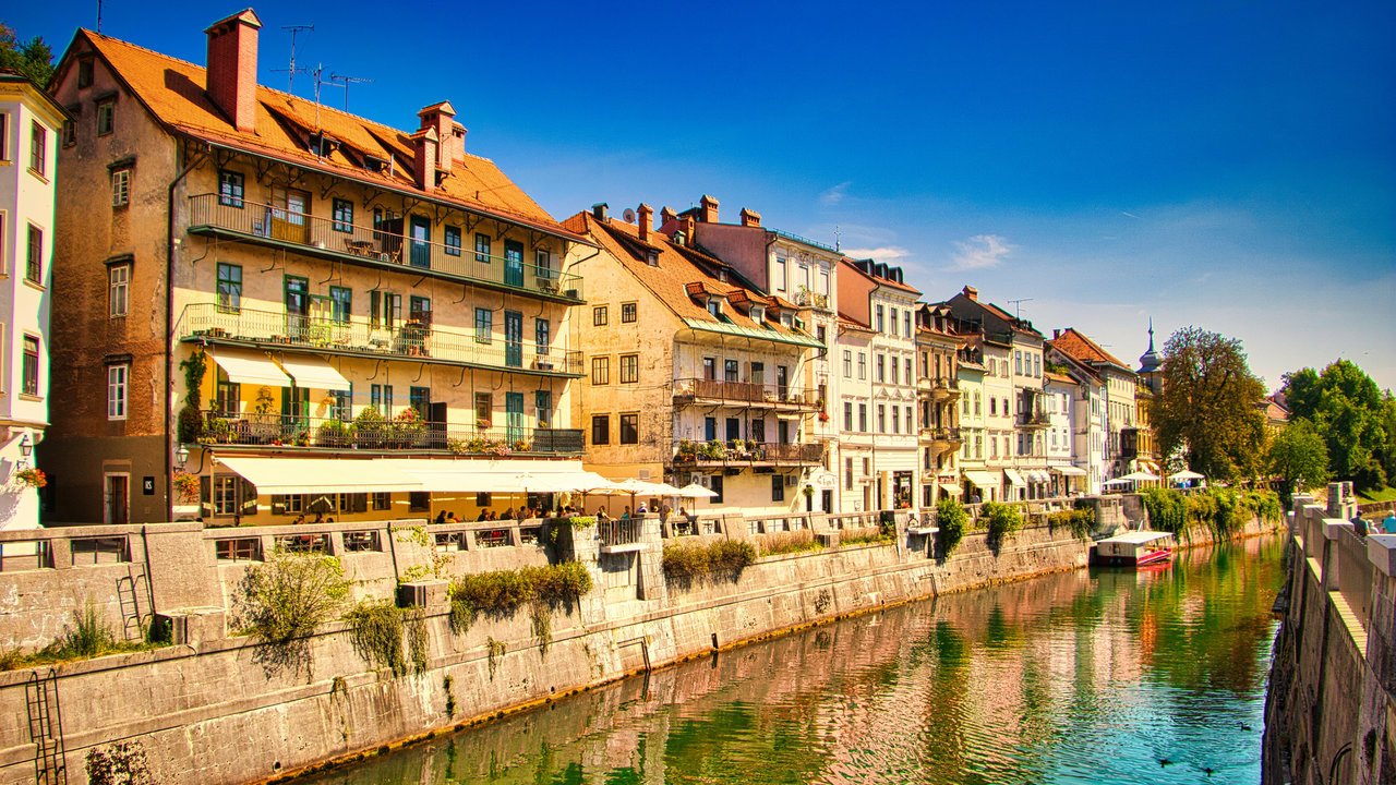 Get your Schengen Slovenia visa smoothly with our complete 2025 guide—requirements, tips, and travel info for an easy European adventure.