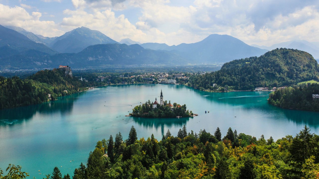 Get your Schengen Slovenia visa smoothly with our complete 2025 guide—requirements, tips, and travel info for an easy European adventure.