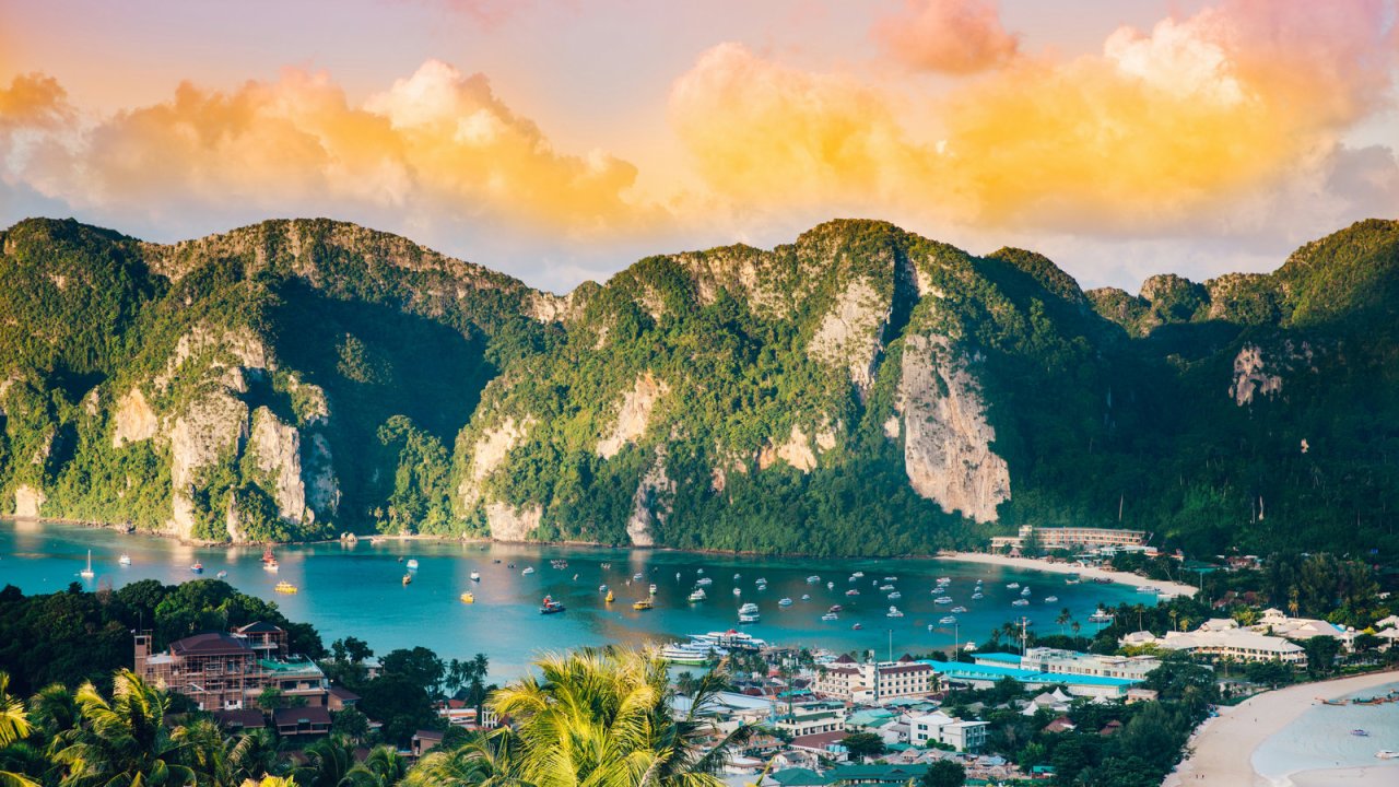 Discover the Thailand visa application process with this step-by-step guide. Learn how to apply for a Thai visa and travel hassle-free to the Land of Smiles.