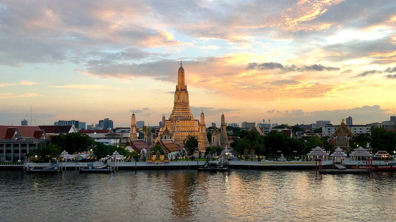 Thailand visa exemption policy lets travelers enter visa-free—learn who qualifies, stay limits, and why the TDAC form is still required.